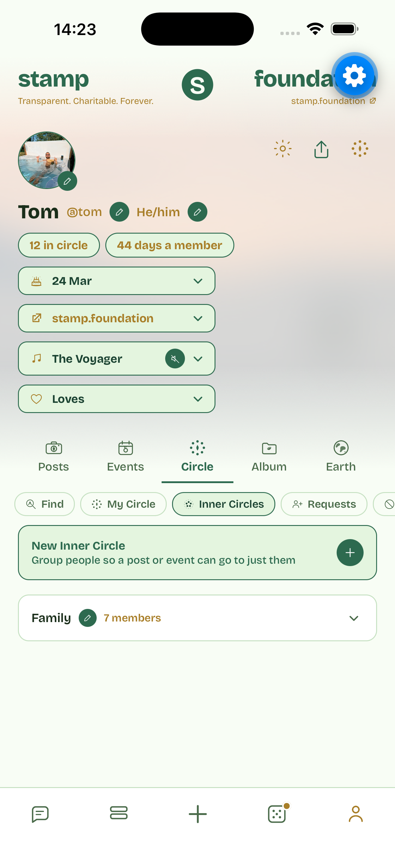 Inner circles: smaller groups inside your circle for family, school friends, work, etc.